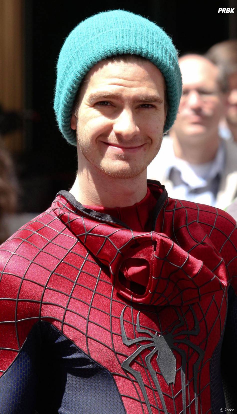 Andrew Garfield pas du tout sexy avec son bonnet dans The Amazing Spider-Man 2