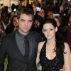 Robert Pattinson ne voulait pas y aller sans Kristen Stewart