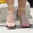 Les pieds gonflés de Kim Kardashian