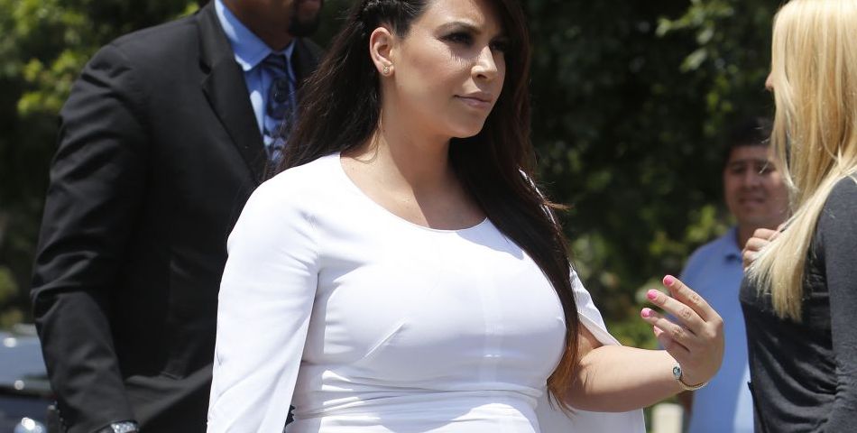 kim kardashian chaussure transparente
