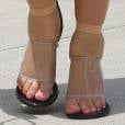 Les pieds de Kim Kardashian crient à l'aide !