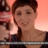 Naoëlle D'Hainaut dans une pub peu convaincante pour Coca-Cola.
