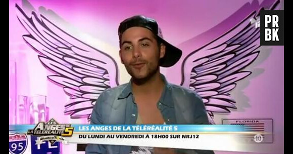 Alban des Anges de la télé-réalité 5 débarque chez NRJ 12 pour s'expliquer avec Adrien Rohard