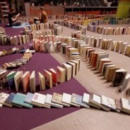 La plus grande chute de dominos de livres du monde : Domino Day version &quot;rat de bibliothèque&quot;