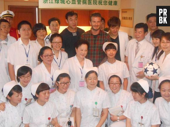 David Beckham visite un hôpital pour enfants en Chine