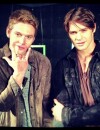 Vampire Diaries saison 5 : Matt et Jeremy dans les coulisses d'un photoshoot