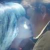 Lily Collins en alien aux cheveux bleus dans le clip de M83, Claudia Lewis