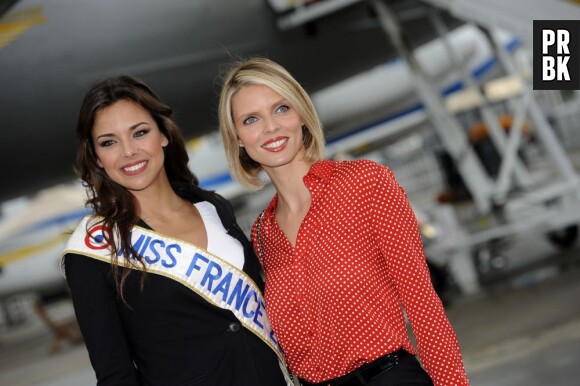 Miss France 2014 : Marine Lorphelin, Miss France 2013, en compagnie de Sylvie Tellier.