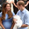 Kate Middleton avec un petit bidon après la naissance du Prince George