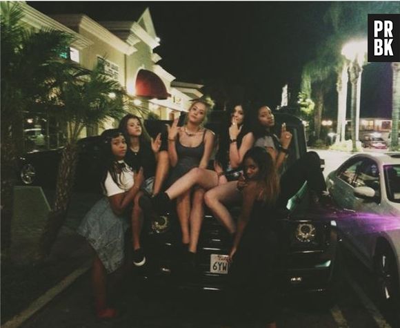 Kylie Jenner : fière de sa Mercedes, elle innonde Instagram de photos