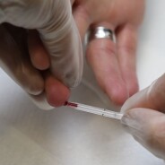 Sida : bientôt des auto-tests de dépistage en France