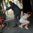 Nicole Kidman renversée par un paparazzi à vélo, le 12 septembre 2013 à New-York