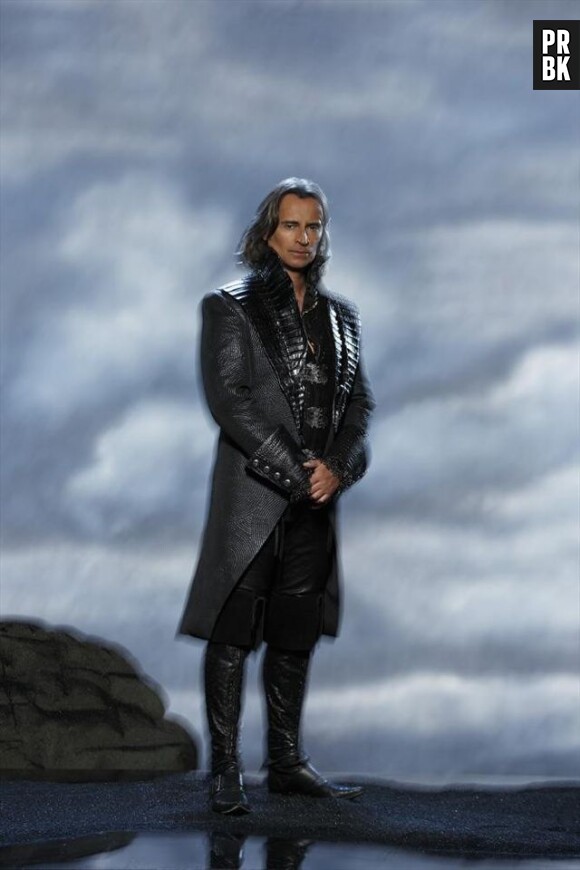 Once Upon a Time saison 3 : Robert Carlyle sur une photo promo