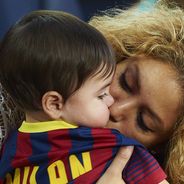 Shakira et Milan au Camp Nou pour encourager Gérard Piqué