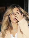 Kim Kardashian blonde à la sortie d'un dîner avec Kanye West, le 20 septembre 2013 à Los Angeles