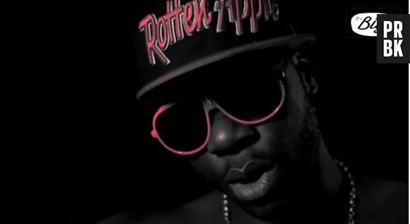 Willaxxx parodie Booba avec le titre GTA, Geek Tristement Adepte
