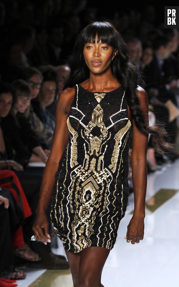 Naomi Campbell s'endort en pleine interview à Londres