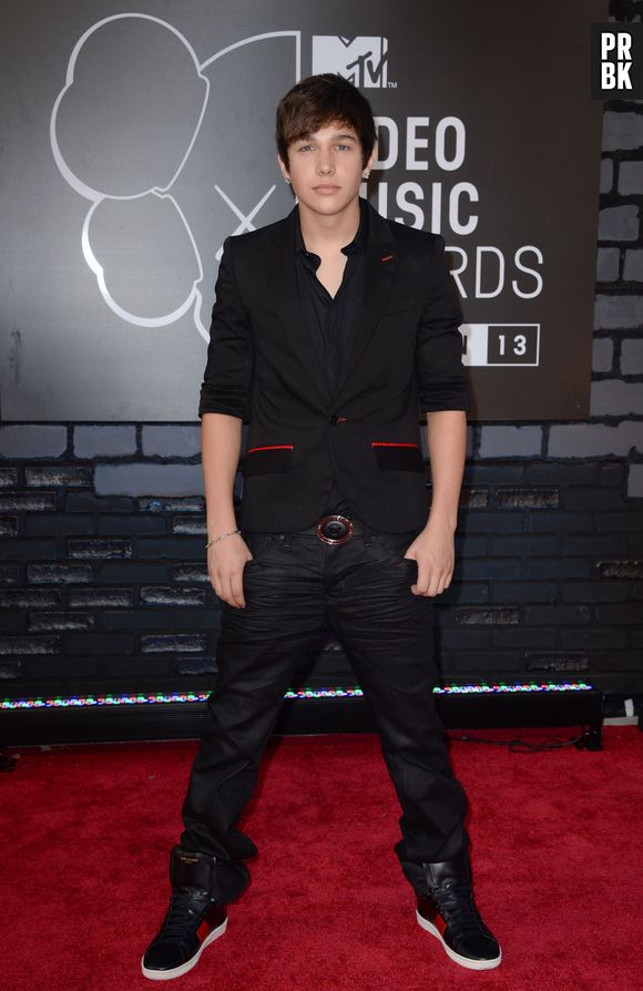 Austin Mahone : sa tournée reportée à 2014