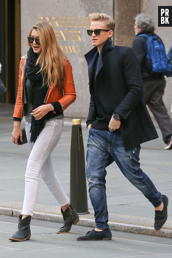 Cody Simpson : virée romantique à New York avec une mystérieuse inconnue le 29 octobre 2013