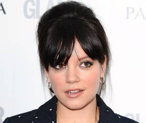 Lily Allen apprend à dire "pute" en français