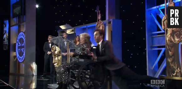 Sacha Baron Cohen : "Borat" tue par erreur une veille dame en chaise roulante aux Britannia Awards 2013