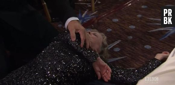 Sacha Baron Cohen : "Borat" tue par erreur une veille dame en chaise roulante aux Britannia Awards 2013