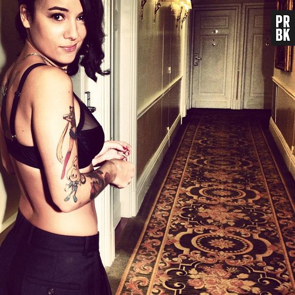 Alizée (Danse avec les stars 4) : La Lolita arbore une Fée clochette dans le dos