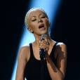 Christina Aguilera affiche sa perte de poids sur la scène des AMA 2013