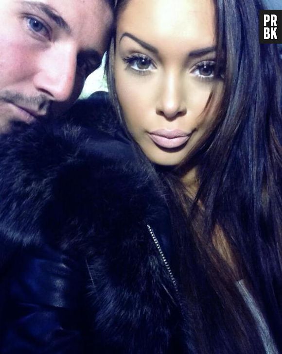 Nabilla Benattia fait les 400 coups au Japon et à Marrakech