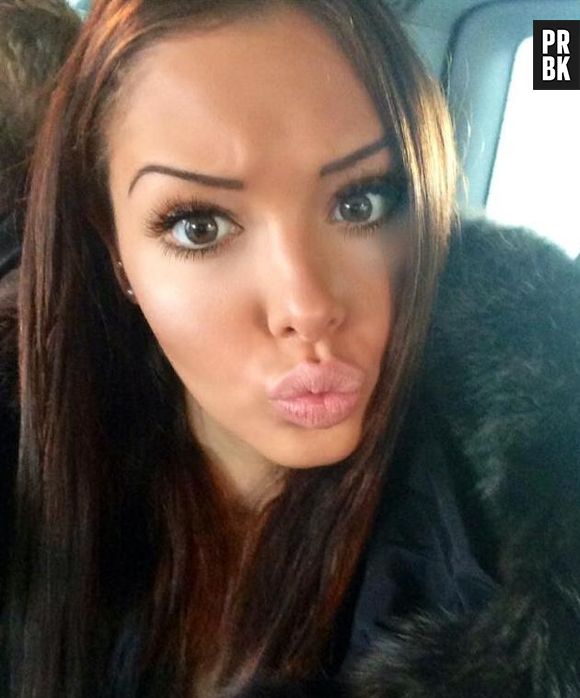 Nabilla Benattia fait les 400 coups au Japon et à Marrakech