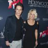Caroline Receveur complice avec son boyfriend le 12 décembre 2013, au Madam, pendant une soirée Hollywood Girls 3
