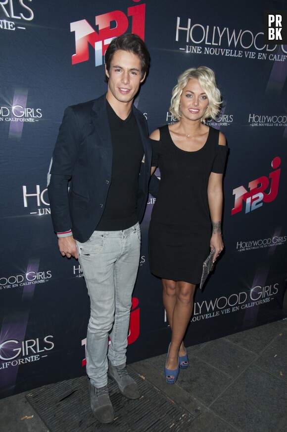 Caroline Receveur complice avec son boyfriend le 12 décembre 2013, au Madam, pendant une soirée Hollywood Girls 3