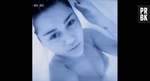 Miley Cyrus dévoile un extrait de son clip façon sextape : 'Adore You'