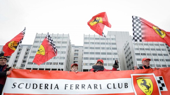 Michael Schumacher : l'hommage de Ferrari devant son hôpital pour ses 45 ans