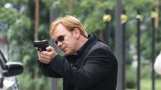 Quand c'est l'anniversaire de David Caruso, le boss des Experts, en gifs animés