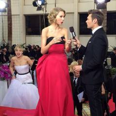 Jennifer Lawrence : photobomb de Taylor Swfit et robe parodiée aux Golden Globes 2014