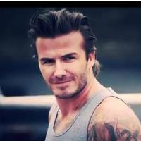David Beckham : torse nu et sexy pour la campagne H&amp;M 2014