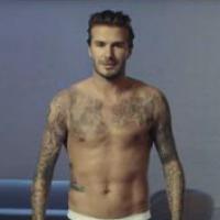 David Beckham : torse nu et sexy pour la campagne H&amp;M 2014