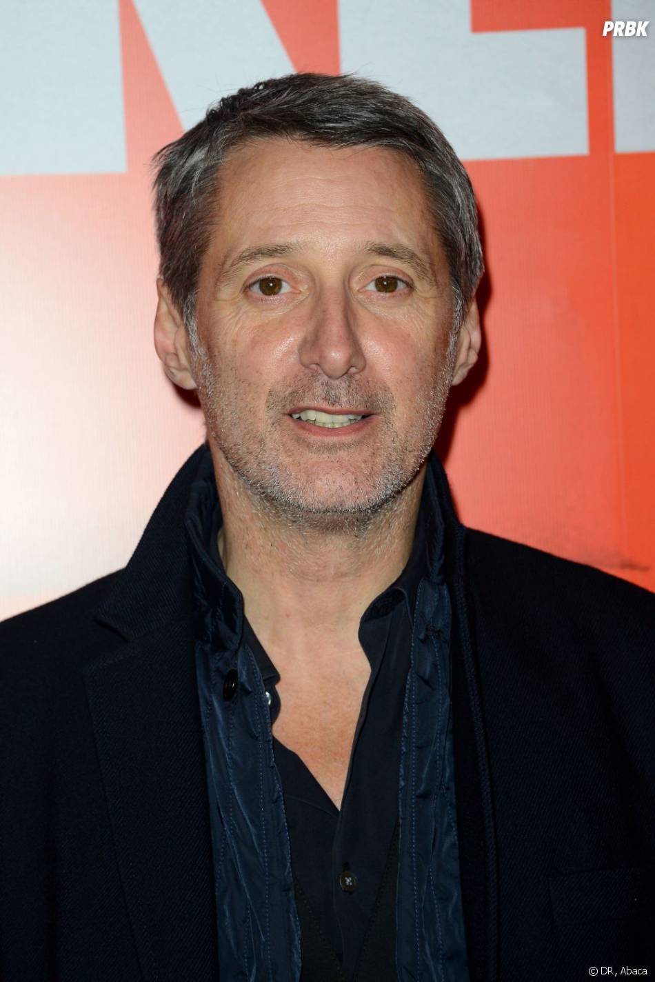 Antoine de Caunes est l'animateur du Grand Journal de Canal  à la ...