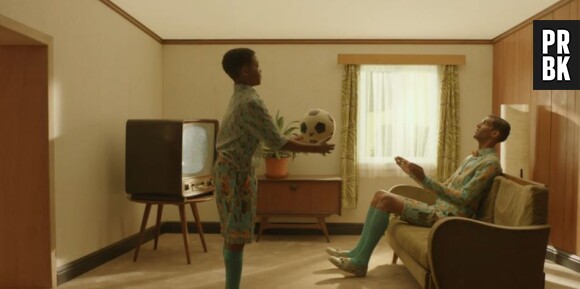 Stromae dans le clip de Papaoutai, extrait de l'album "Racine Carrée"