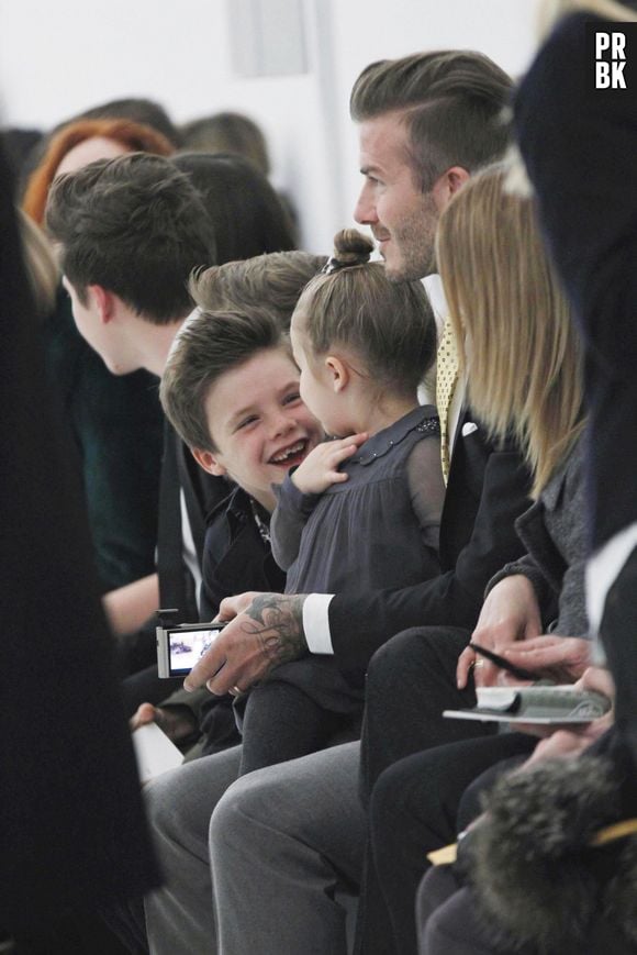 David Beckham, Harper, Cruz, Romeo et David au défilé de leur maman Victoria Beckham à New-York, le 9 février 2014