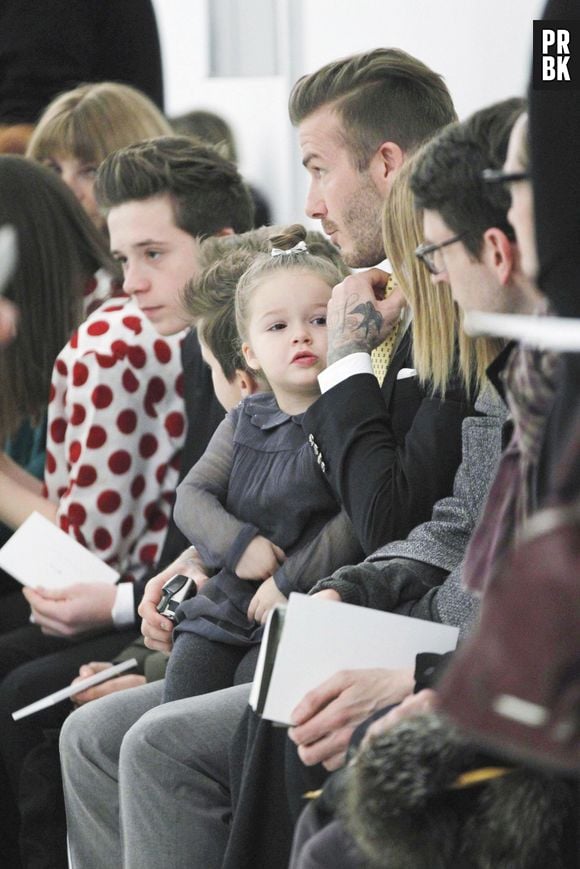 David Beckham, Harper, Cruz, Romeo et David au défilé de leur maman Victoria Beckham à New-York, le 9 février 2014