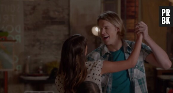 Glee saison 5 : Sam et Rachel en pleine danse dans l'épisode 6