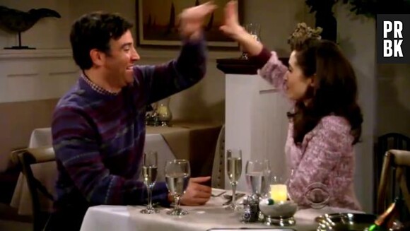 How I Met Your Mother saison 9 : high-five amoureux