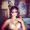 Irina Shayk ultra sexy en soutien-gorge et masque de lapine pour Pâques 2014