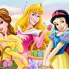 Kaley Cuoco : un montage de princesses Disney pour Pâques 2014
