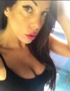 Kim (Les Marseillais à Rio) : selfie sexy et décolleté XXL