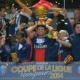  PSG : les joueurs f&ecirc;tent la victoire en finale de la Coupe de la Ligue, le 19 avril 2014 au Stade de France 