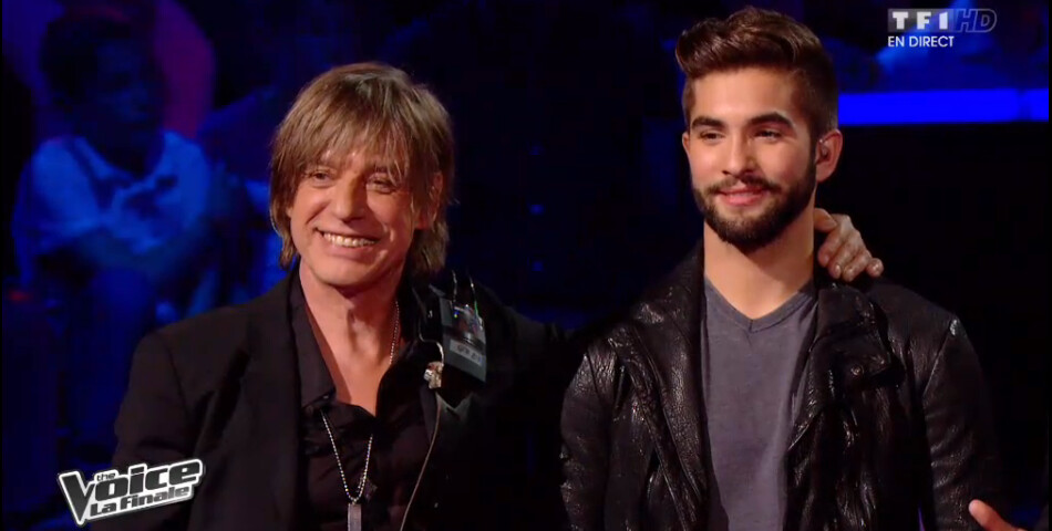  The Voice 2014 : Kendji Girac et Jean-Louis Aubert complices pendant la finale, le samedi 10 mai 2014 sur TF1 