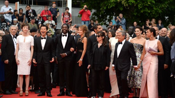 Ary Abittan et le cast de Qu'est-ce qu'on a fait au bon dieu enflamment Cannes